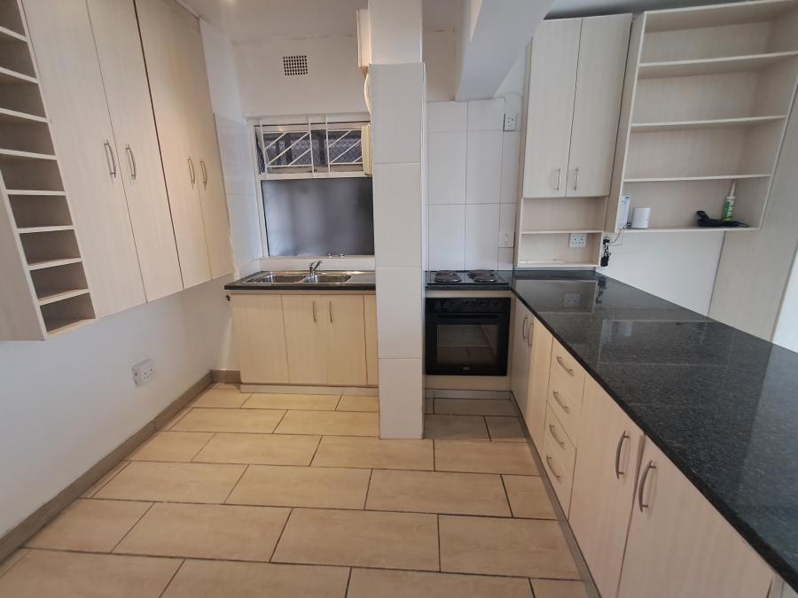 To Let 0 Bedroom Property for Rent in Sea Point Western Cape